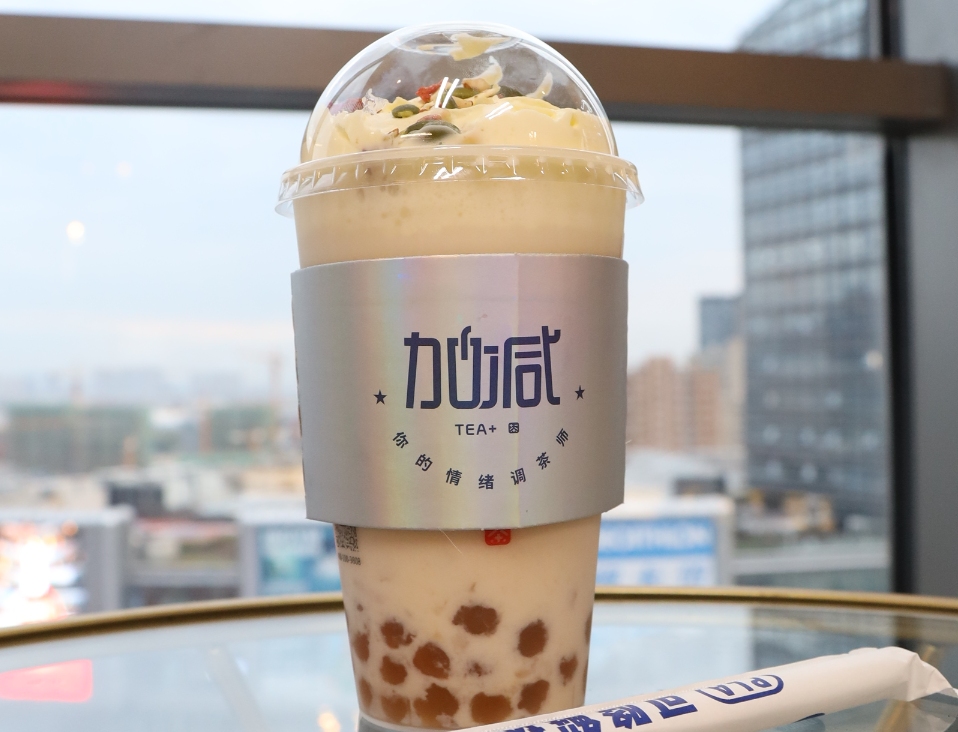 w66平台茶饮：新茶饮赛道内卷严重，创新才是出路